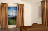 Glanzende nonchalante taft met een geruwde voorzijde en glanzende gladde achterzijde in dezelfde kleur