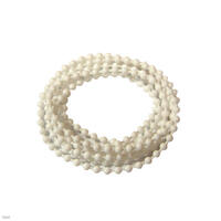 Ketting van stevige kunststof bolletjes, met tussenruimte van 2mm, met een lengte van 200cm voor het gebruik bij je vouwgordijn