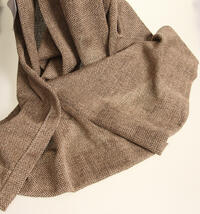 Courtai is een kamerhoge inbetween met een grove weving