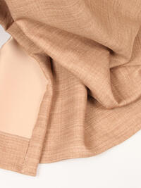 Lagune is een soepelvallende overgordijnstof en een dim-out