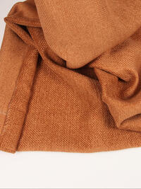 Wipers is een rijke en elegante overgordijnstof door de combinatie van chenille garen en een garen met een soft shine