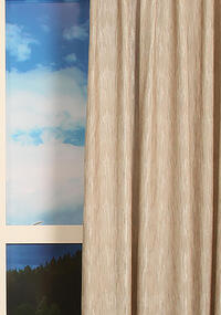 Inbetween Percy valt soepel en heeft een nonchalante uitstraling door zijn samenstelling van verschillende materialen