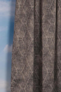 Lumina Reflect is een gladde dim-out overgordijnstof met een grafische print van gemêleerde kleuren