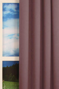 Verduisterend overgordijn met licht glanzend patroon van bladeren