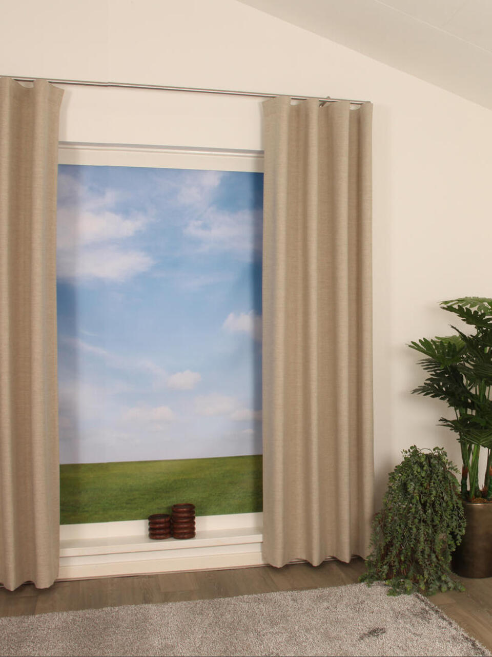 Mey is een prachtig geweven soepel vallend overgordijn in linnenlook met gemêleerde garens