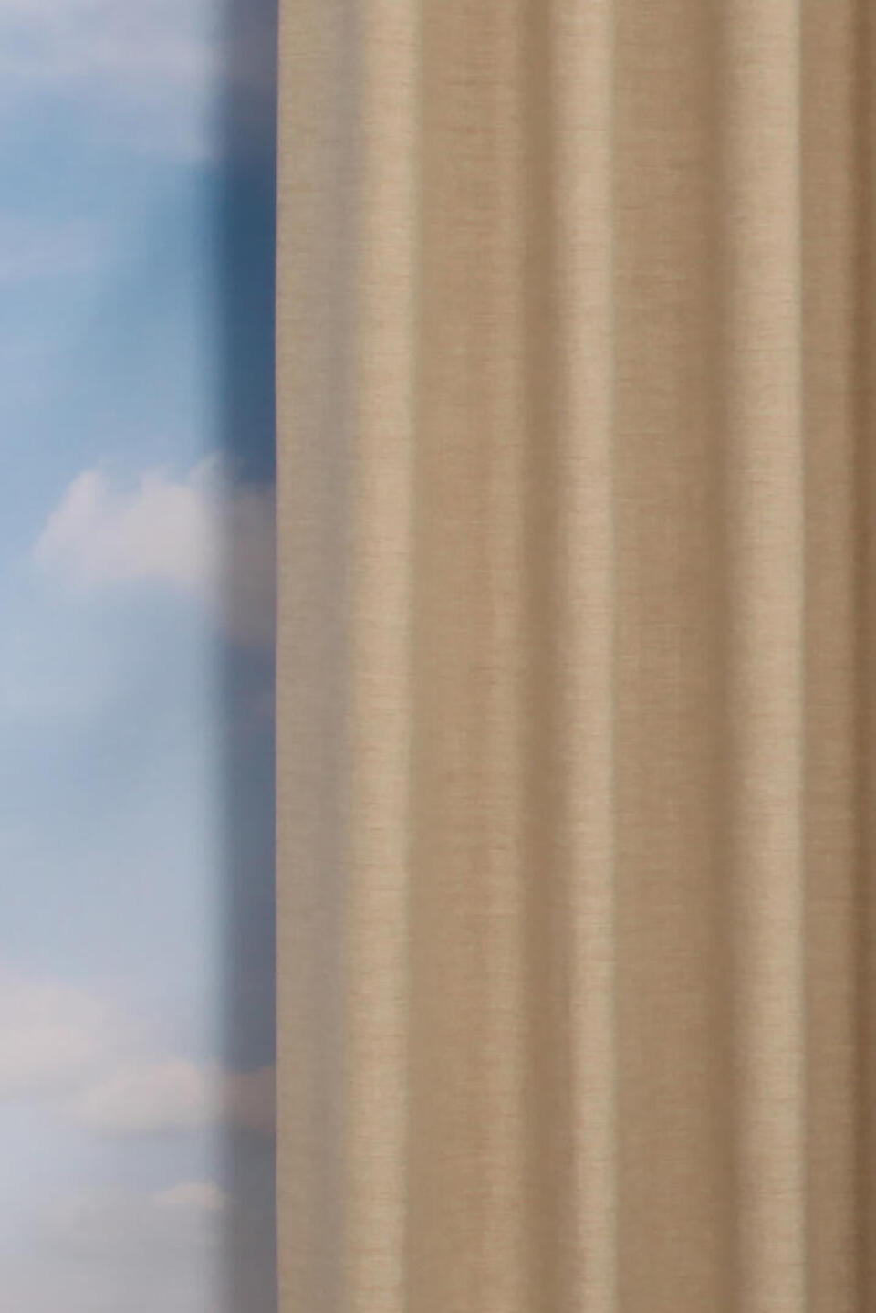 Mey is een prachtig geweven soepel vallend overgordijn in linnenlook met gemêleerde garens